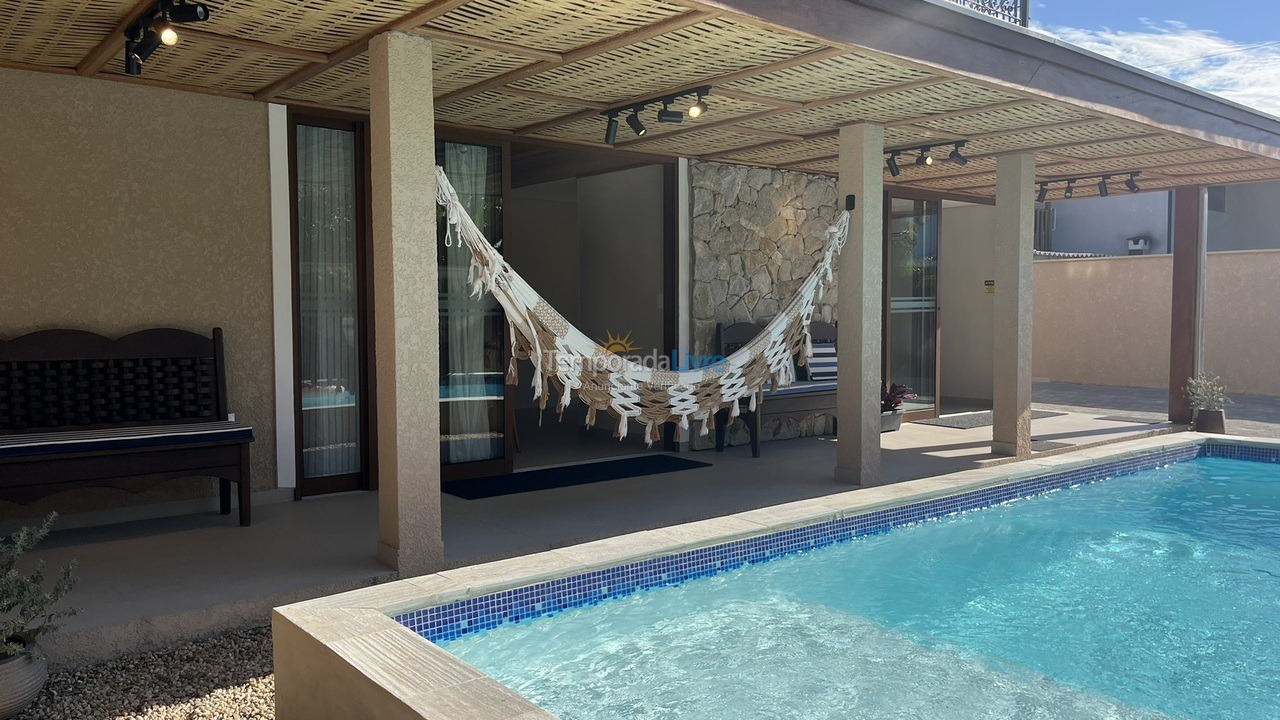 Casa para alquiler de vacaciones em Bombinhas (Praia de Bombas)