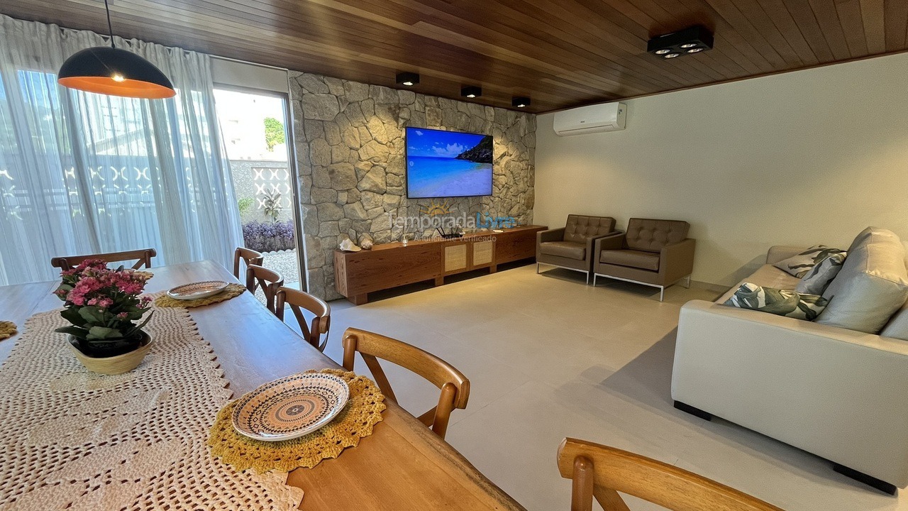 Casa para alquiler de vacaciones em Bombinhas (Praia de Bombas)