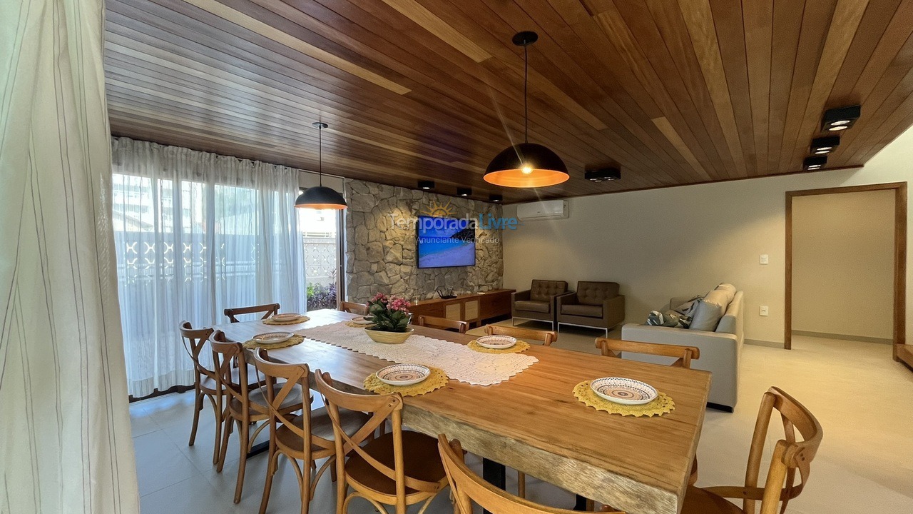 Casa para alquiler de vacaciones em Bombinhas (Praia de Bombas)