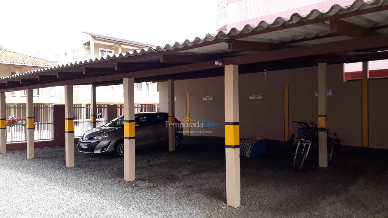 Apartamento para aluguel de temporada em São Francisco do Sul (Enseada)