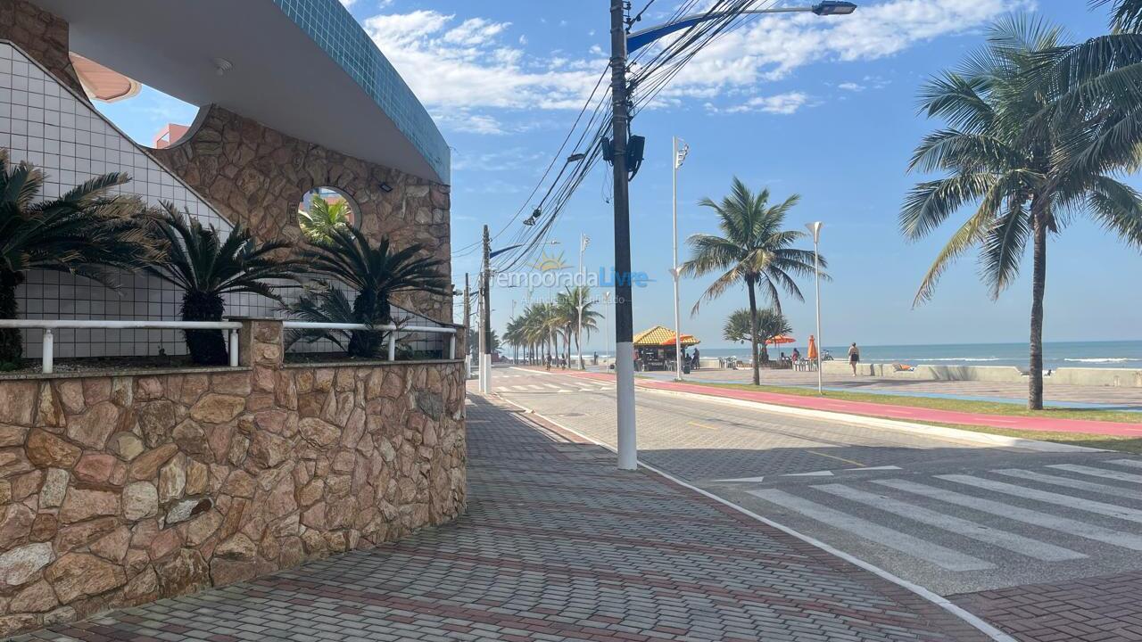 Apartamento para aluguel de temporada em Mongaguá (Centro)