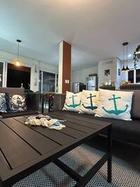 Modern house with 4 bedrooms.