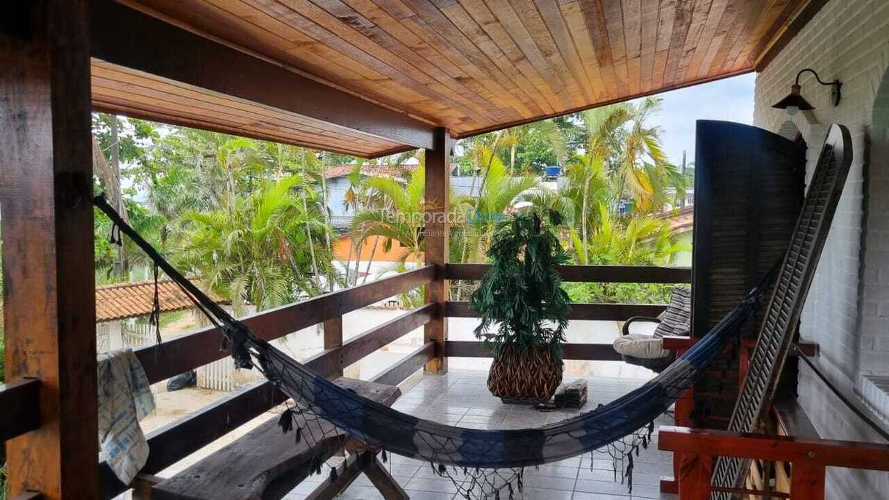 Casa para aluguel de temporada em Bertioga (Vista Linda)