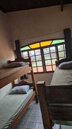 Quarto 1 piso superior