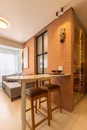 Africa Themed Apartment | Unobstructed View | Next to the Renault Theatre
