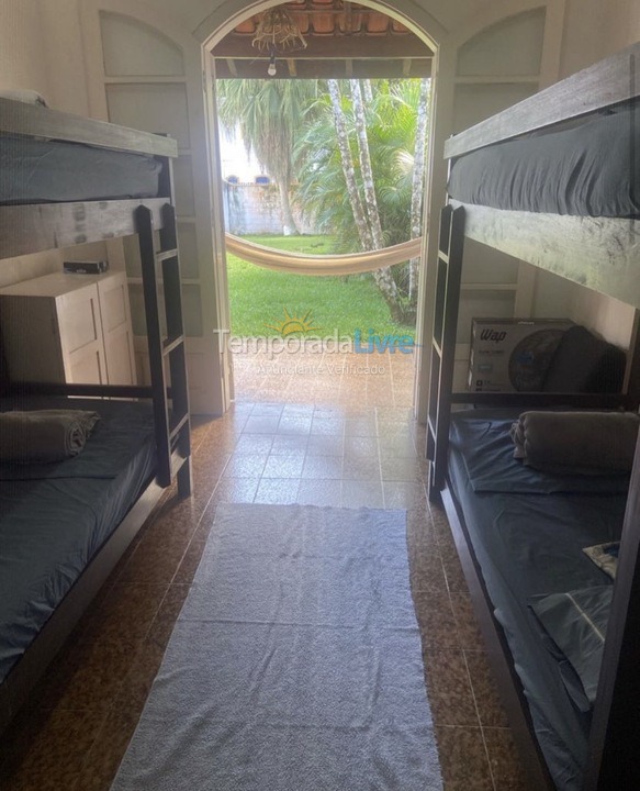 Casa para alquiler de vacaciones em Ubatuba (Praia do Lázaro)
