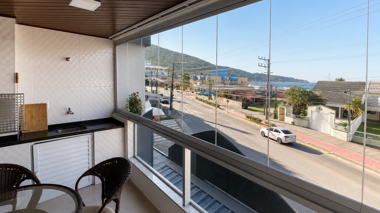 Apartamento para aluguel de temporada em Bombinhas (Praia de Bombas)