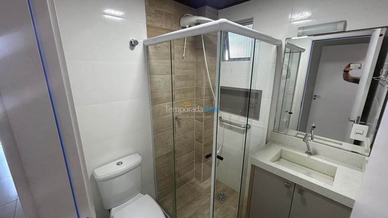 Apartamento para aluguel de temporada em Bombinhas (Praia de Bombas)