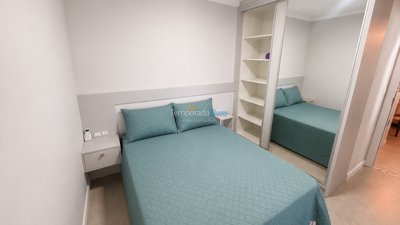 Apartamento para aluguel de temporada em Bombinhas (Praia de Bombas)