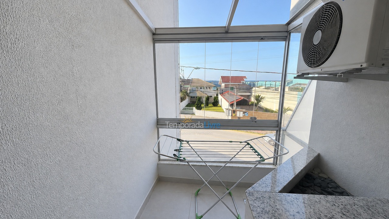 Apartamento para aluguel de temporada em Bombinhas (Praia de Bombas)