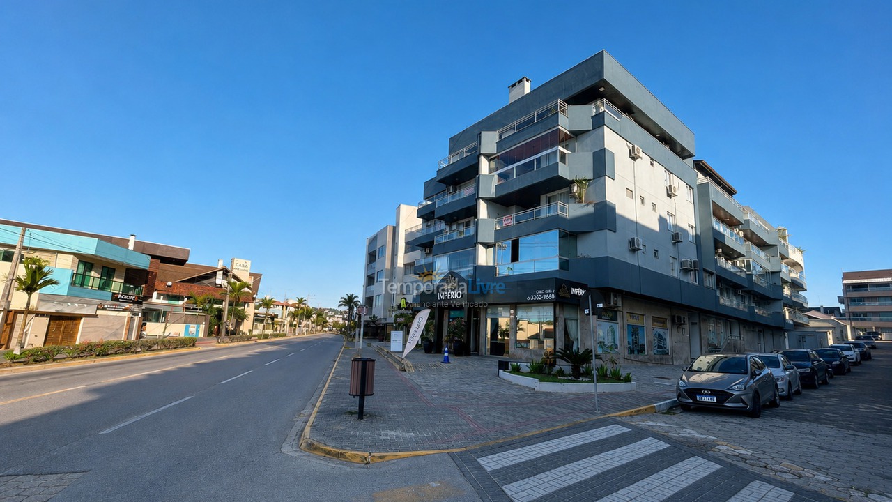 Apartamento para aluguel de temporada em Bombinhas (Praia de Bombas)