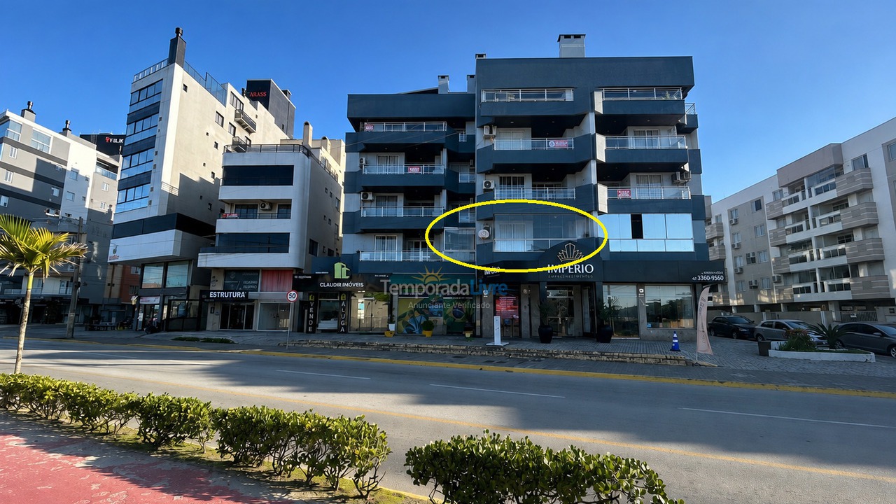 Apartamento para aluguel de temporada em Bombinhas (Praia de Bombas)