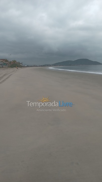 Casa para aluguel de temporada em São Francisco do Sul (Enseada)
