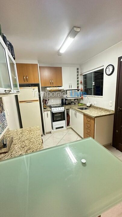 Casa para aluguel de temporada em Bombinhas (Praia da Conceição)