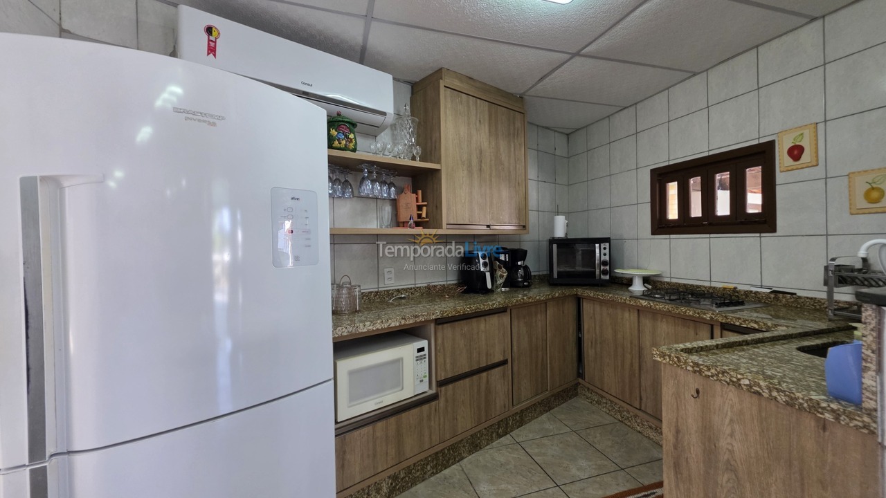 Casa para aluguel de temporada em São Francisco do Sul (Itaguaçu)
