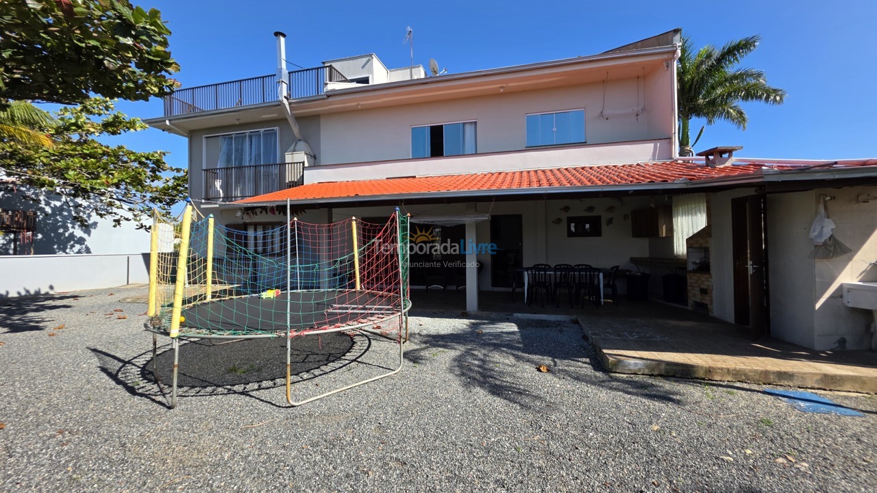 Casa para aluguel de temporada em São Francisco do Sul (Itaguaçu)