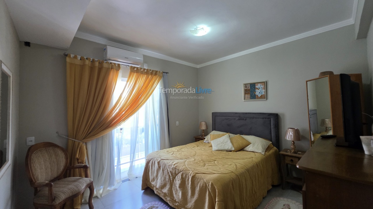 Casa para aluguel de temporada em São Francisco do Sul (Itaguaçu)