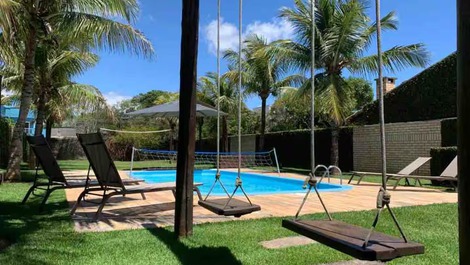 Hermosa casa de alto estándar con piscina en Praia de Mariscal
