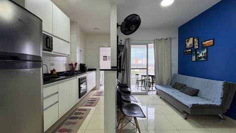 Apartamento con piscina disponible, con vistas al mar y balcón gourmet.