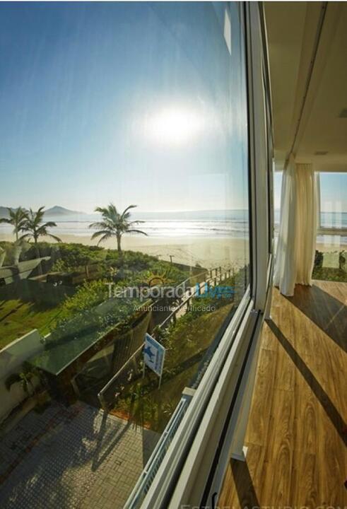 Casa para aluguel de temporada em Bombinhas (Canto Grande)
