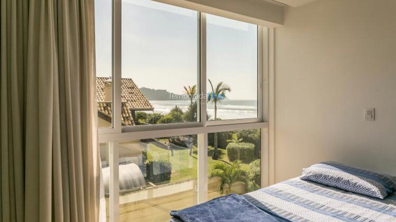 Casa para aluguel de temporada em Bombinhas (Canto Grande)