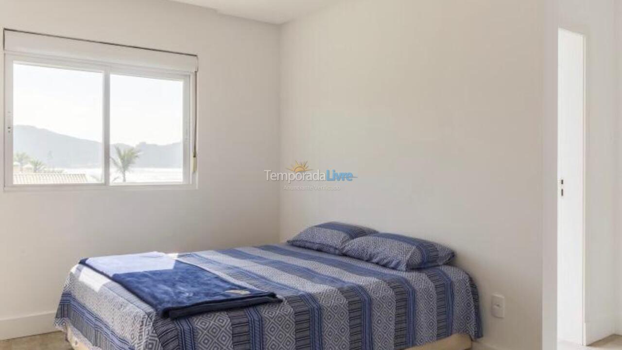 Casa para aluguel de temporada em Bombinhas (Canto Grande)