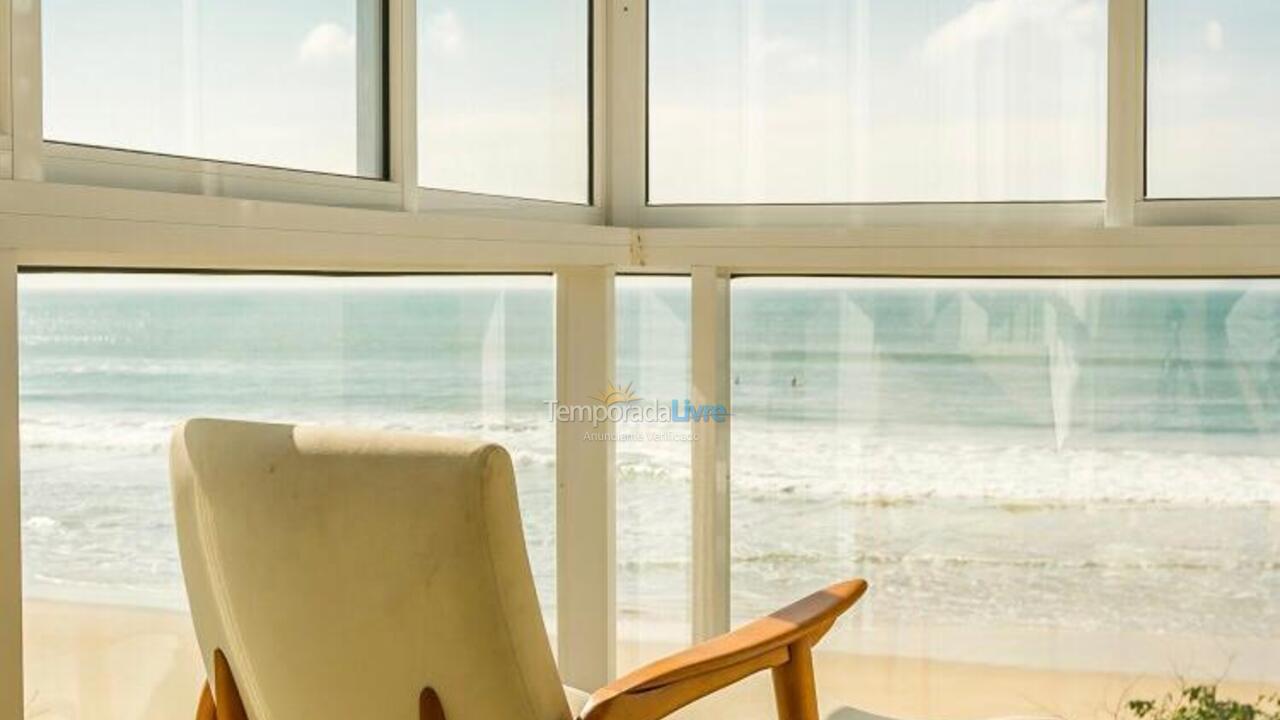 Casa para aluguel de temporada em Bombinhas (Canto Grande)
