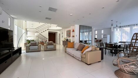 HOUSE LOCATED IN RIVIERA DE SÃO LOURENÇO - MODULE 5/GRASS PROPERTY