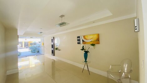 Apartamento 03 dormitorios em Bombas - LA0077