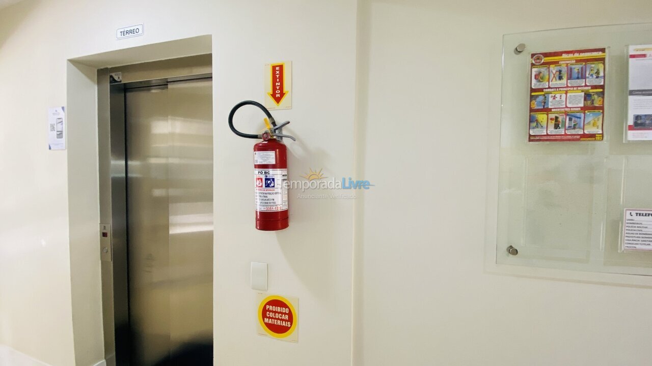 Apartamento para aluguel de temporada em Bombinhas (Praia de Bombas)