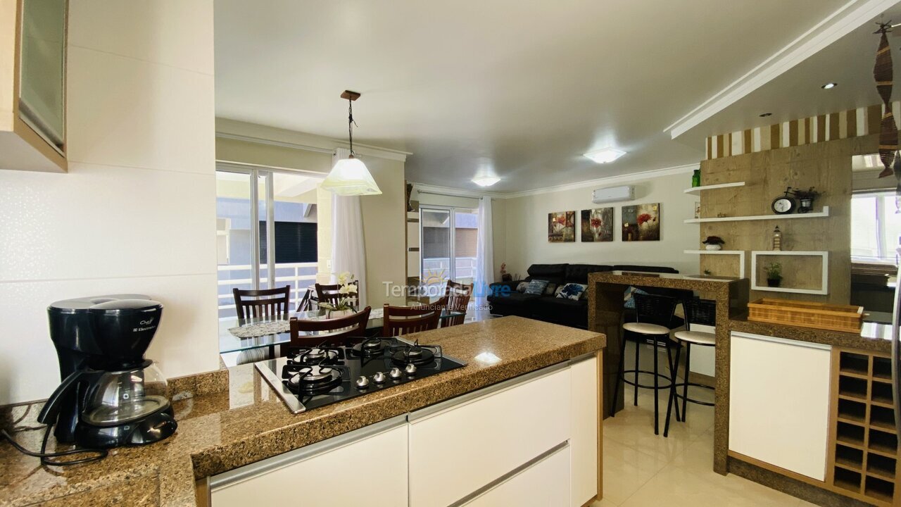Apartamento para aluguel de temporada em Bombinhas (Praia de Bombas)