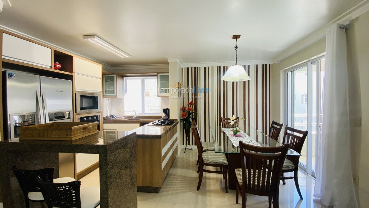 Apartamento para aluguel de temporada em Bombinhas (Praia de Bombas)