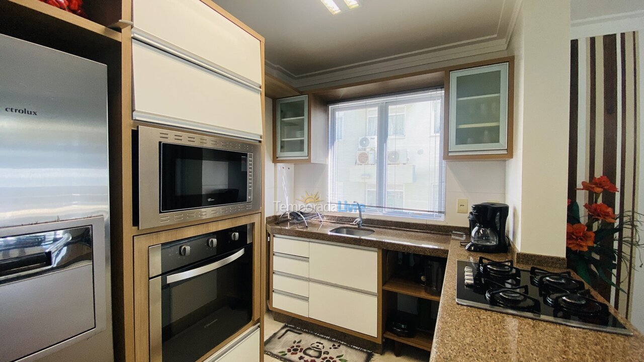 Apartamento para aluguel de temporada em Bombinhas (Praia de Bombas)