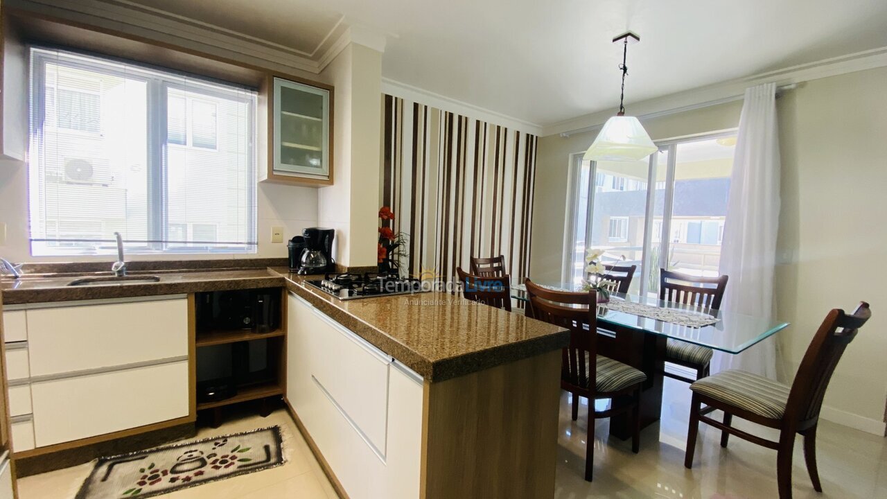 Apartamento para aluguel de temporada em Bombinhas (Praia de Bombas)