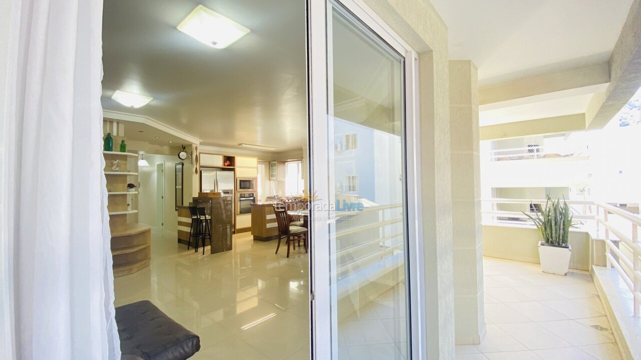 Apartamento para aluguel de temporada em Bombinhas (Praia de Bombas)