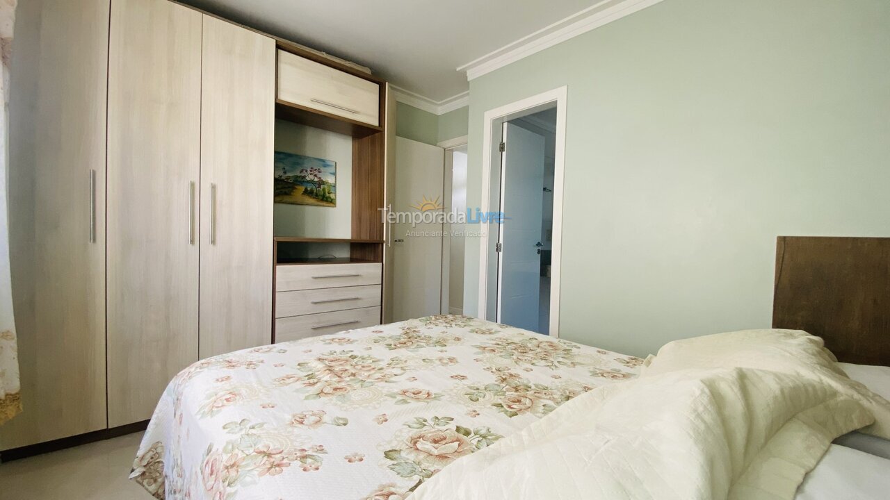 Apartamento para aluguel de temporada em Bombinhas (Praia de Bombas)