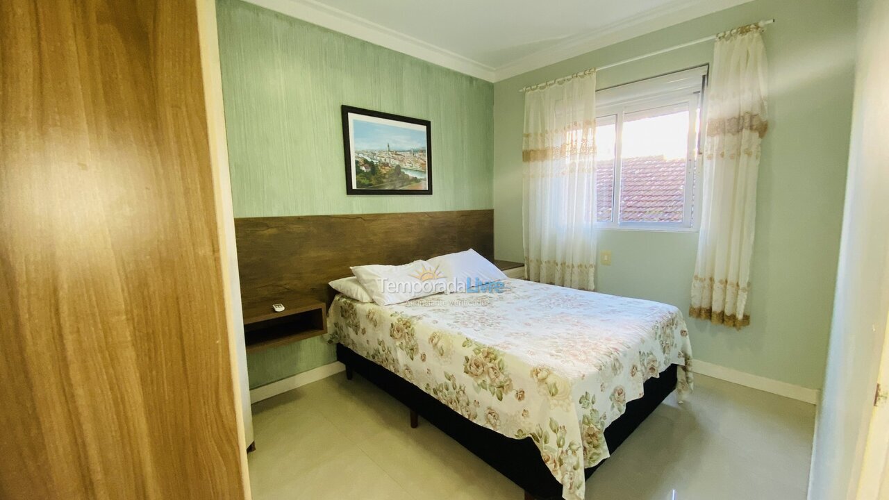 Apartamento para aluguel de temporada em Bombinhas (Praia de Bombas)