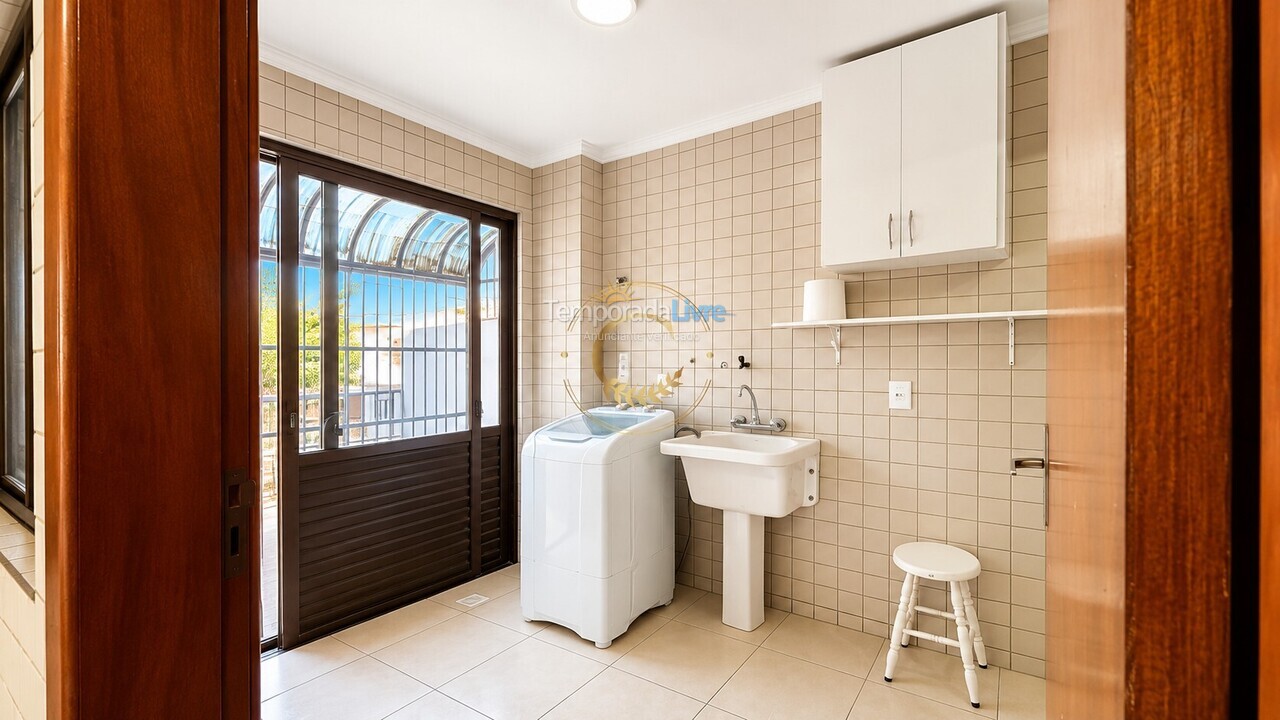 Apartamento para alquiler de vacaciones em Bombinhas (Praia de Bombinhas)