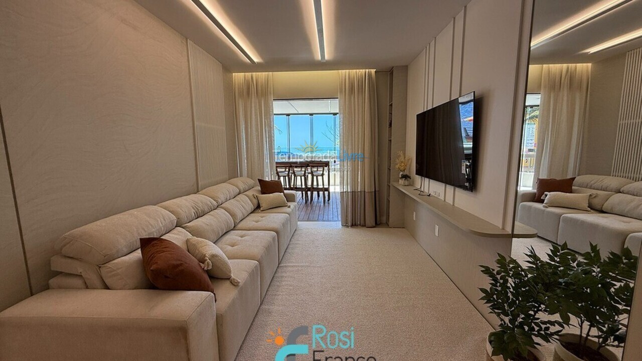 Apartamento para aluguel de temporada em Itapema (Meia Praia Frente Mar)