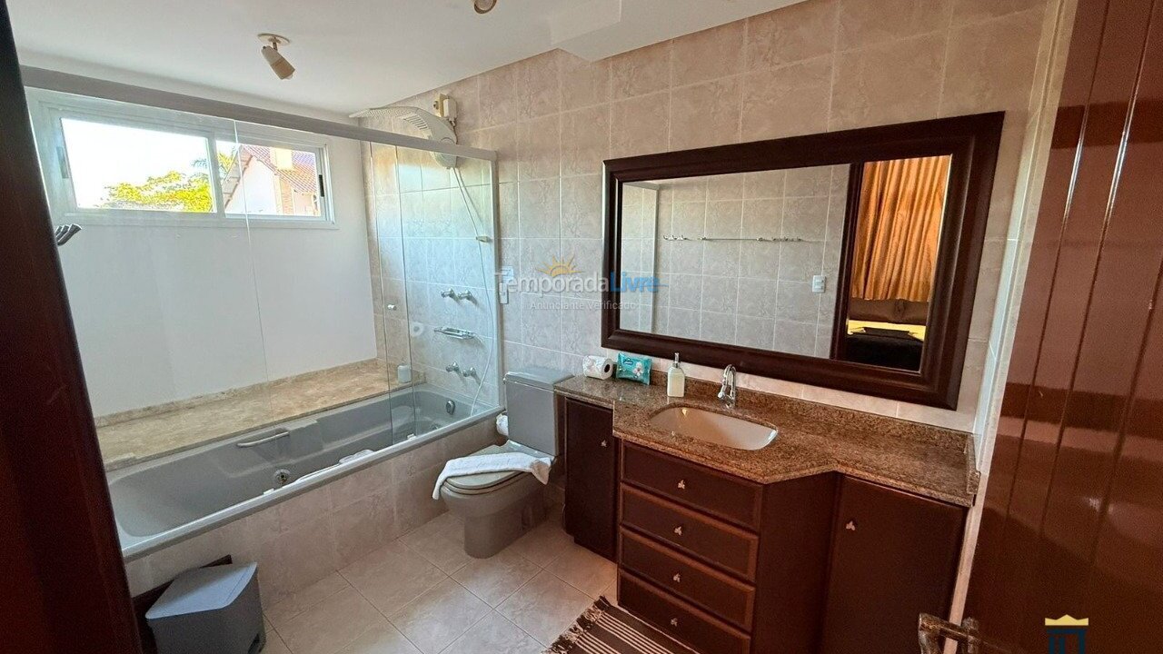 House for vacation rental in Florianopolis (Jurerê Internacional)