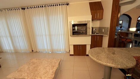 5-BEDROOM HOUSE FOR SEASONAL RENTAL IN JURERÊ INTERNACIONAL
