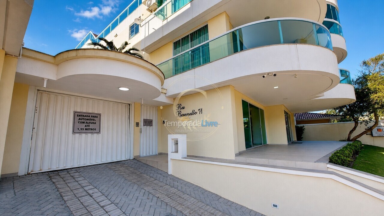 Apartment for vacation rental in Bombinhas (Praia de Bombinhas)