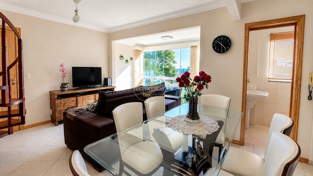 Apartment for vacation rental in Bombinhas (Praia de Bombinhas)