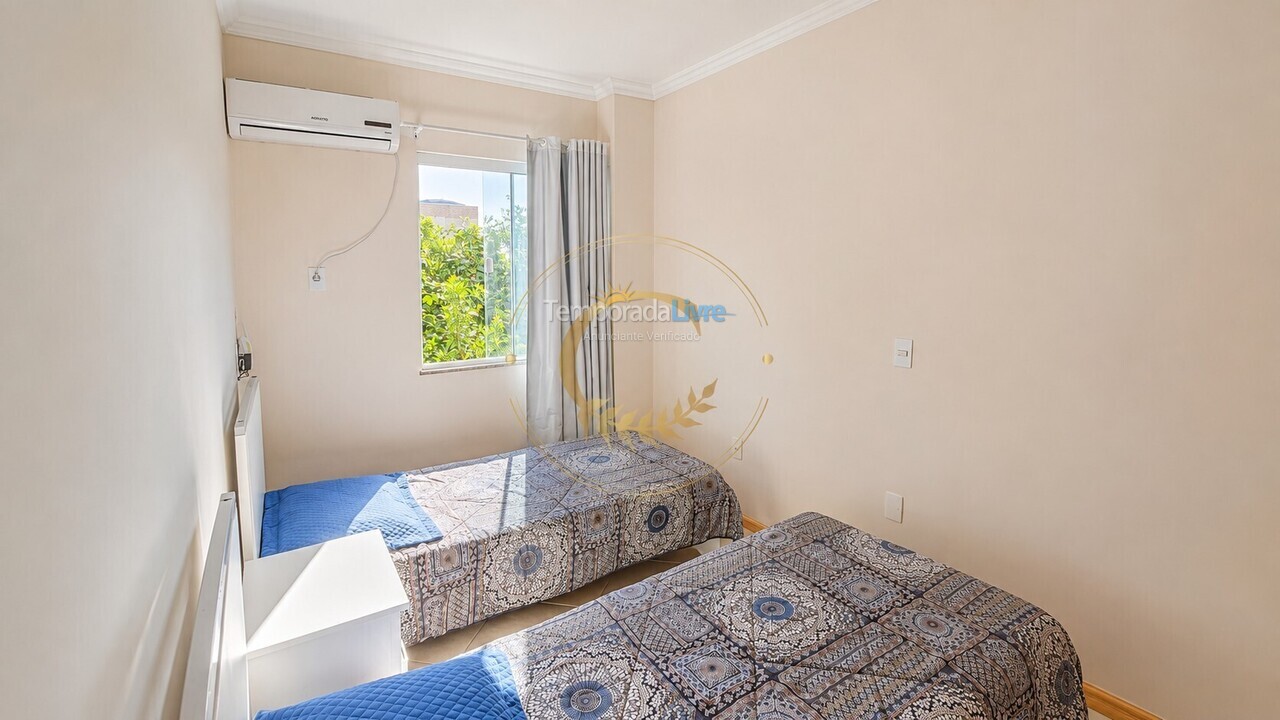 Apartment for vacation rental in Bombinhas (Praia de Bombinhas)