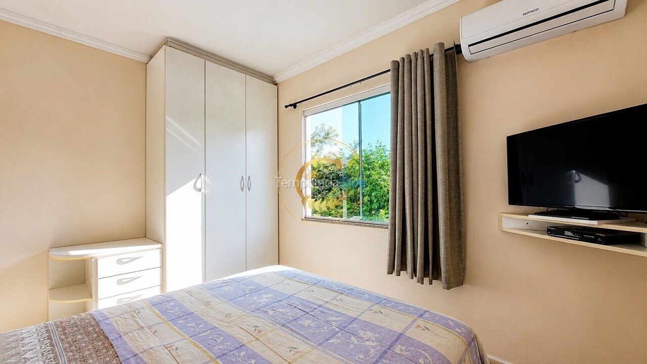 Apartment for vacation rental in Bombinhas (Praia de Bombinhas)