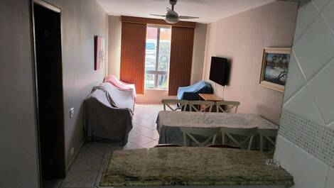 Apartamento de 3 quartos e 1 vaga na garagem no Centro de Cabo Frio/RJ