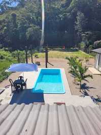 🌿 Refúgio Exclusivo em Xerém – Lazer e Eventos RJ (até 20 Pessoas )