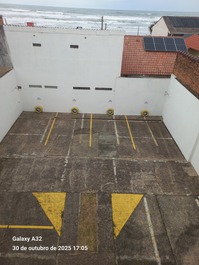 Apartamento Térreo com 2 dorm.