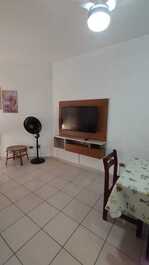 Apartamento Guarujá Pitangueiras próximo ao shopping,100 mt da Praia.