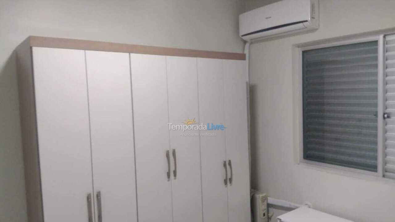 Apartment for vacation rental in Itapema (Centro)